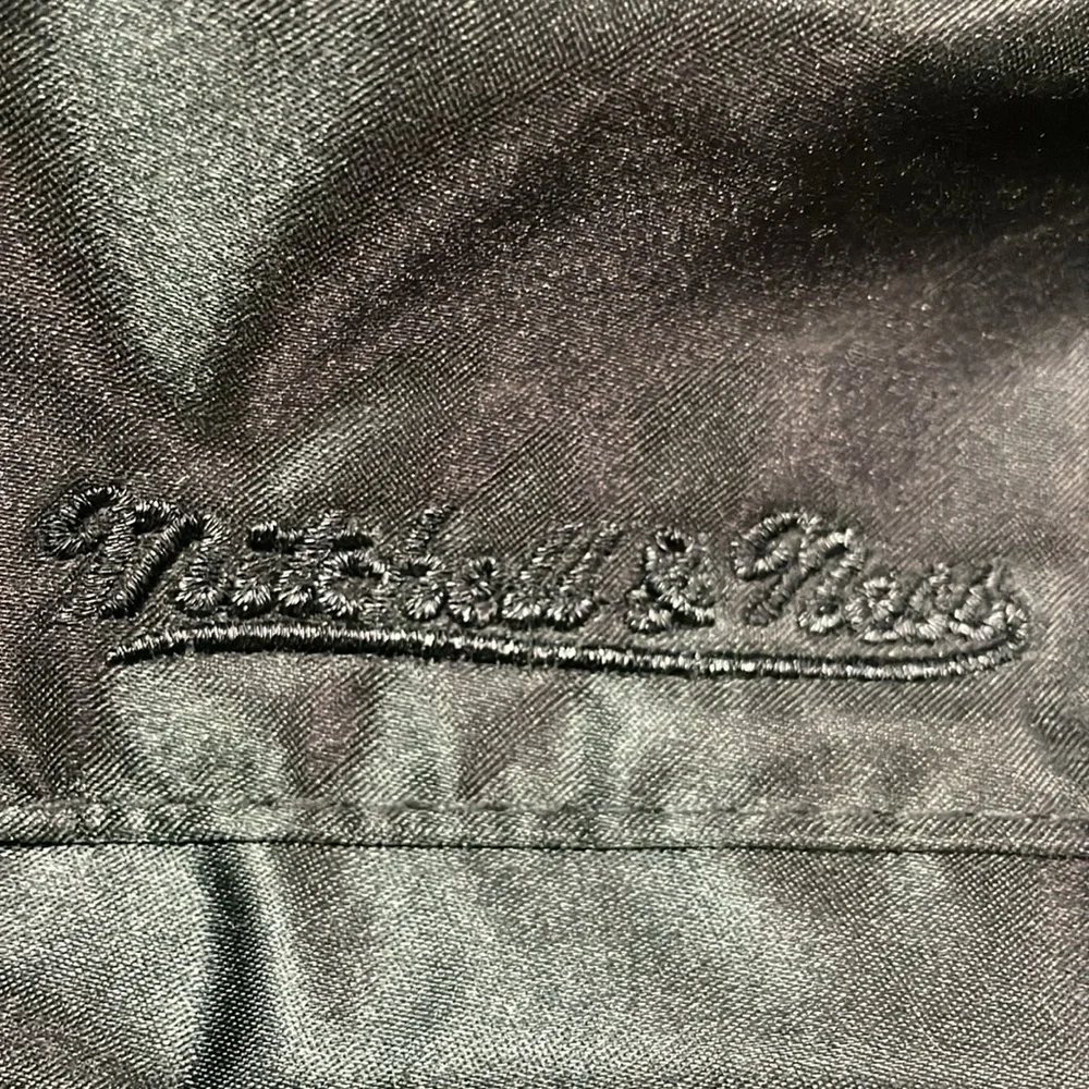🎄Mitchelle & Ness Boston Celtics NBA Satin Duffel Bag.🎁